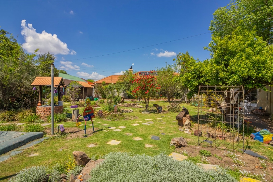 4 Bedroom Property for Sale in Wilgenhof Free State